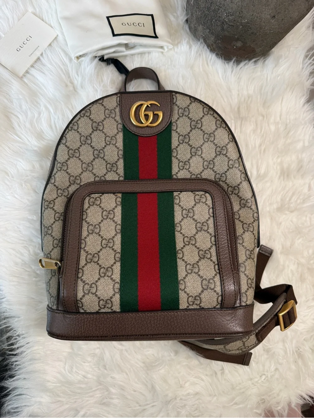 Gucci iconic gg
